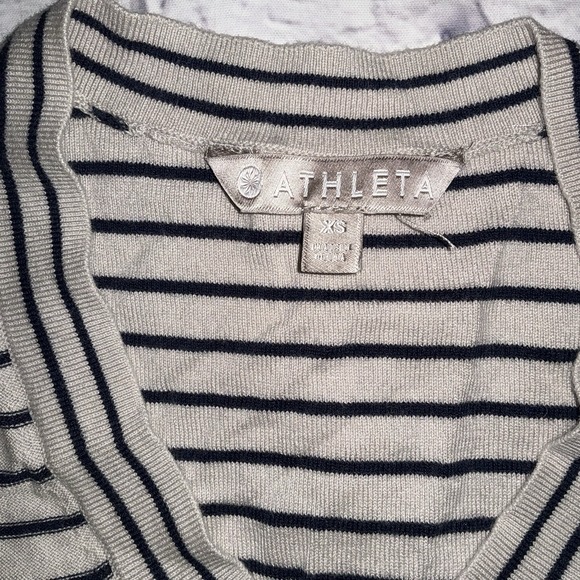 Lot‎ of 5  –Athleta Leggings,tops,jacket – Women's Size XS - Picture 8 of 9